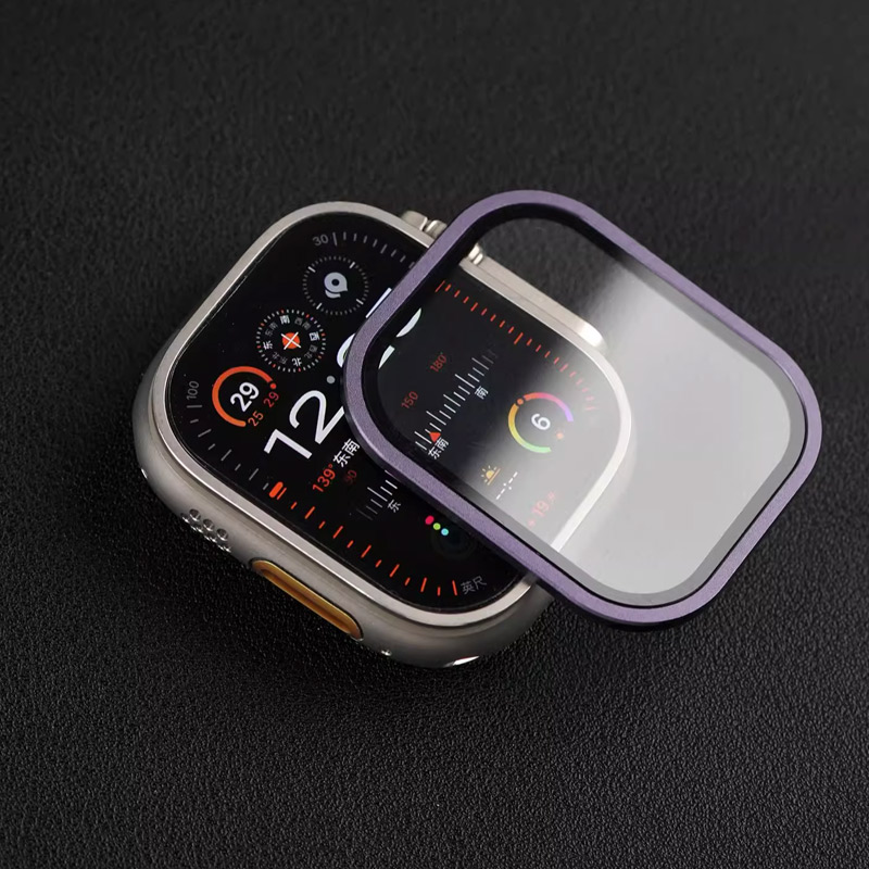 Watch Face Protector - Apple Watch Ultra 用強化ガラス 49mm チタンメタルフレーム