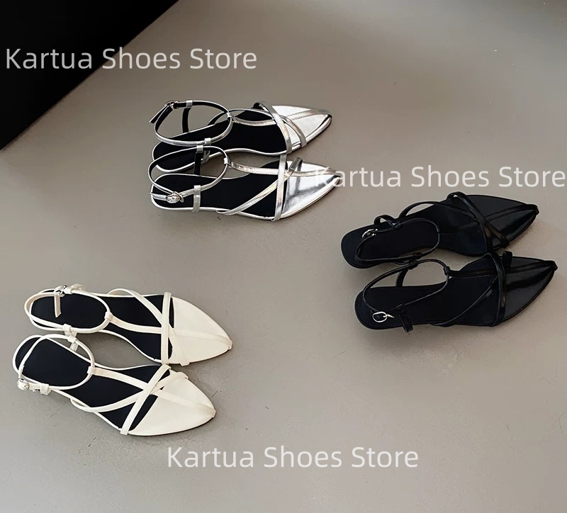 Leather Classic Strap - 女性用ブラックパテントレザースプリットトゥフラットソールスリングバックサンダルクロスストラップディテールエレガンスストリートレディースクラシックシューズ